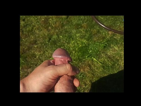 ❤️ Hot hottie mendapat dia merah jambu pussy fucked dan air mani dengan muncrat di taman musim panas seks super di lucah ms.assistentai.ru