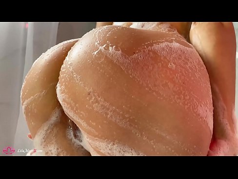 ❤️ Si rambut coklat Melancap Faraj dengan Vibrator hingga Orgasme Intens dalam Mandi seks super di lucah ms.assistentai.ru